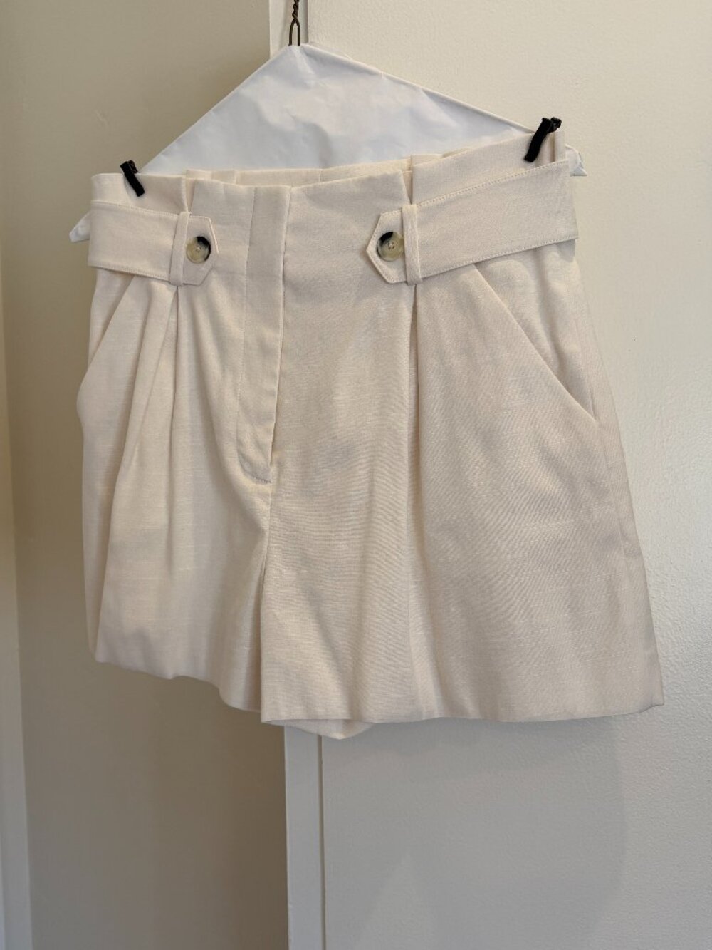 Veronica Beard Franzi Shorts off white - Picture 2 of 8